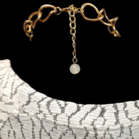 Elegant Gold and Cream Tone Stones Necklace - Picture 7 of 7